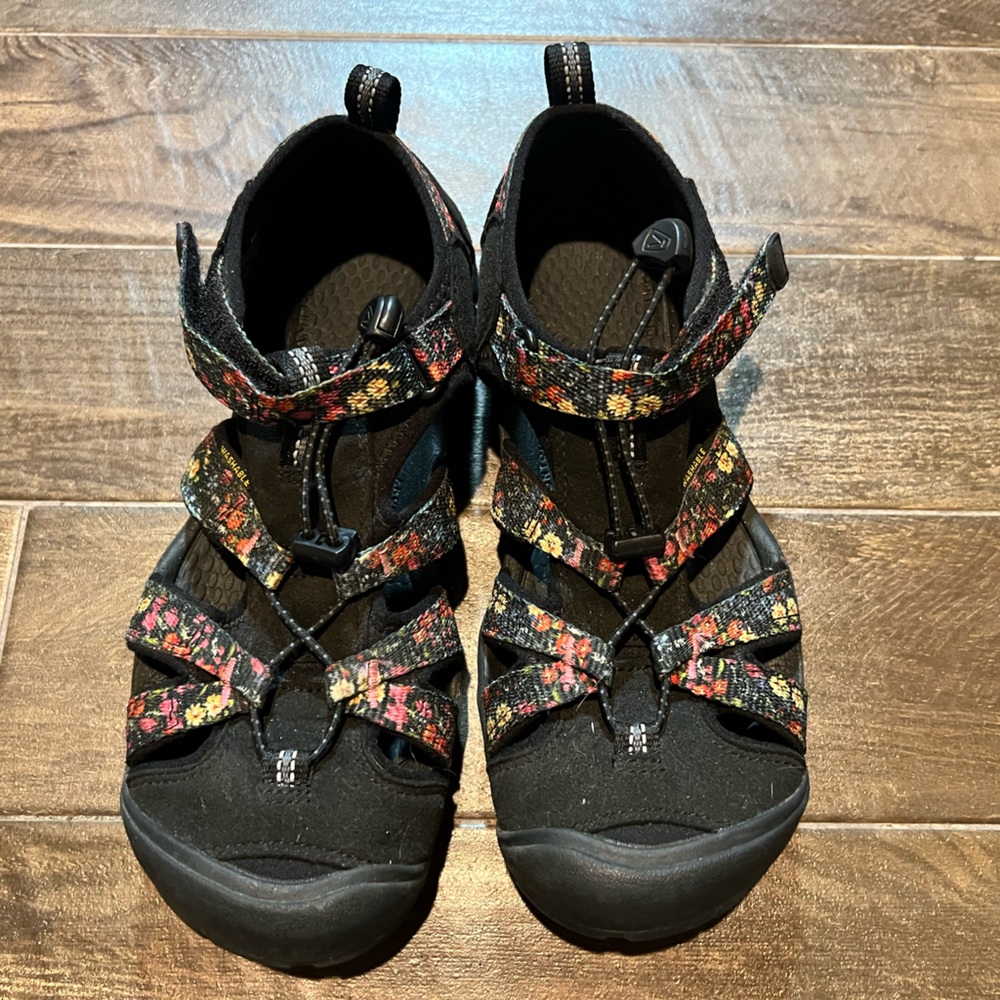 Keen Seacamp II Washable Sport Water Sandal Shoe | I Ibis Rose & Black Big Kid 5